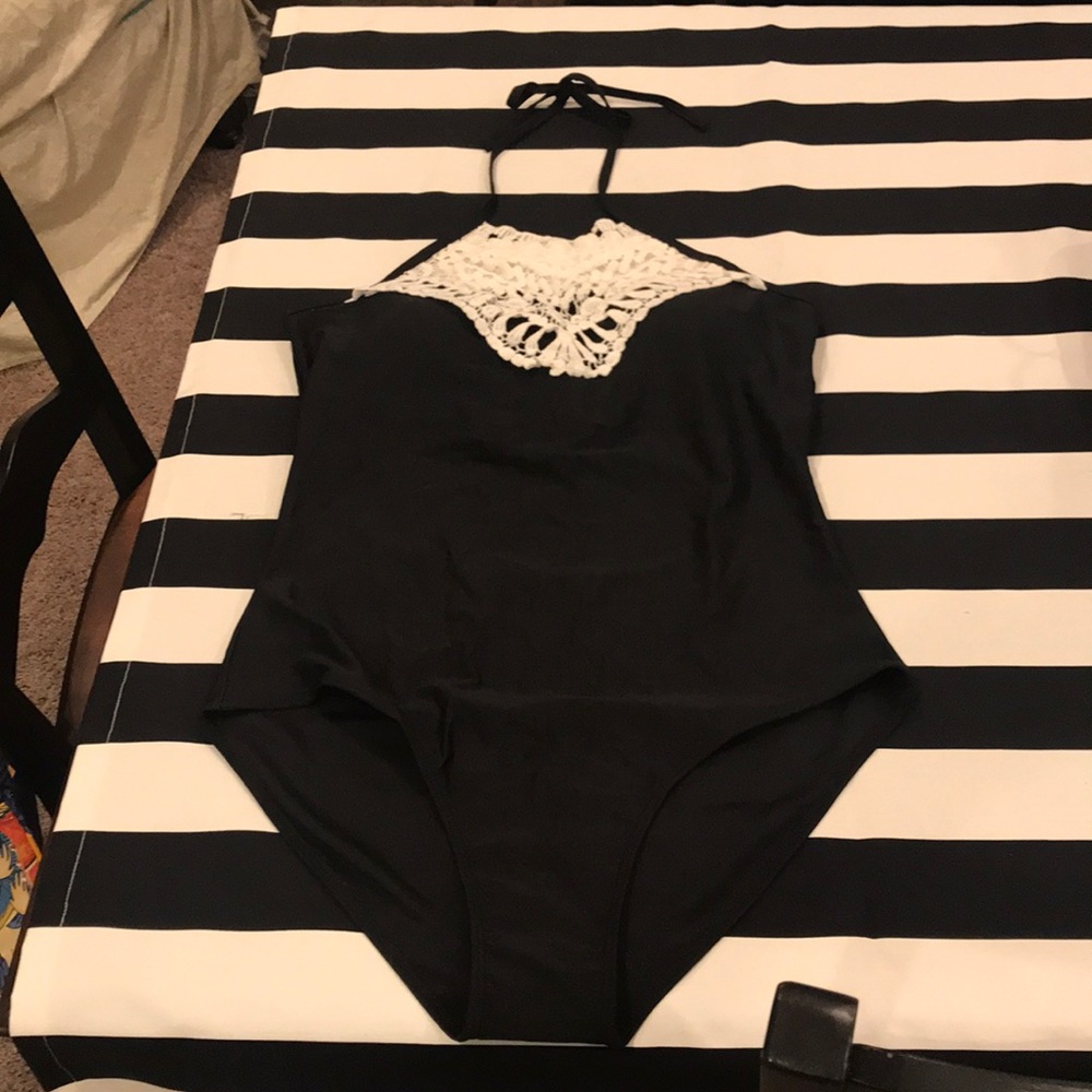 New Lalavava one piece black swimsuit size XL - Picture 4 of 8